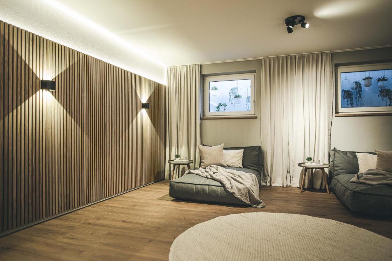 نيوستيف ام ستوبيتا Oskar Apartments المظهر الخارجي الصورة