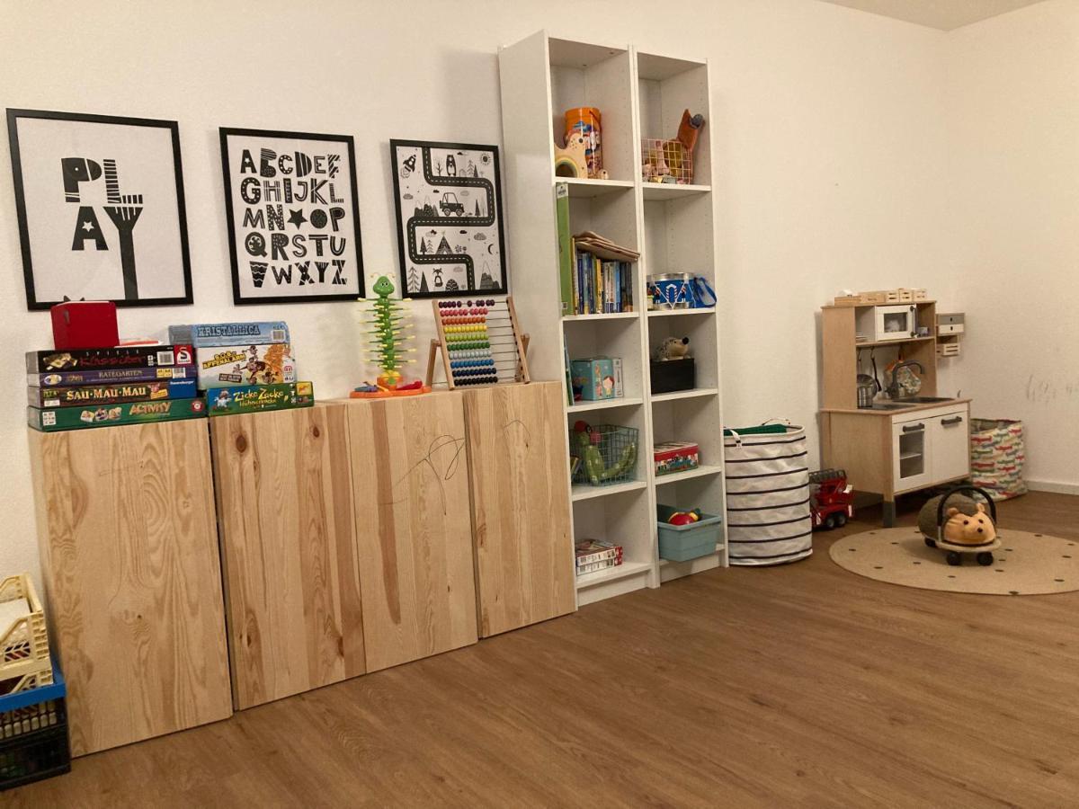 نيوستيف ام ستوبيتا Oskar Apartments المظهر الخارجي الصورة