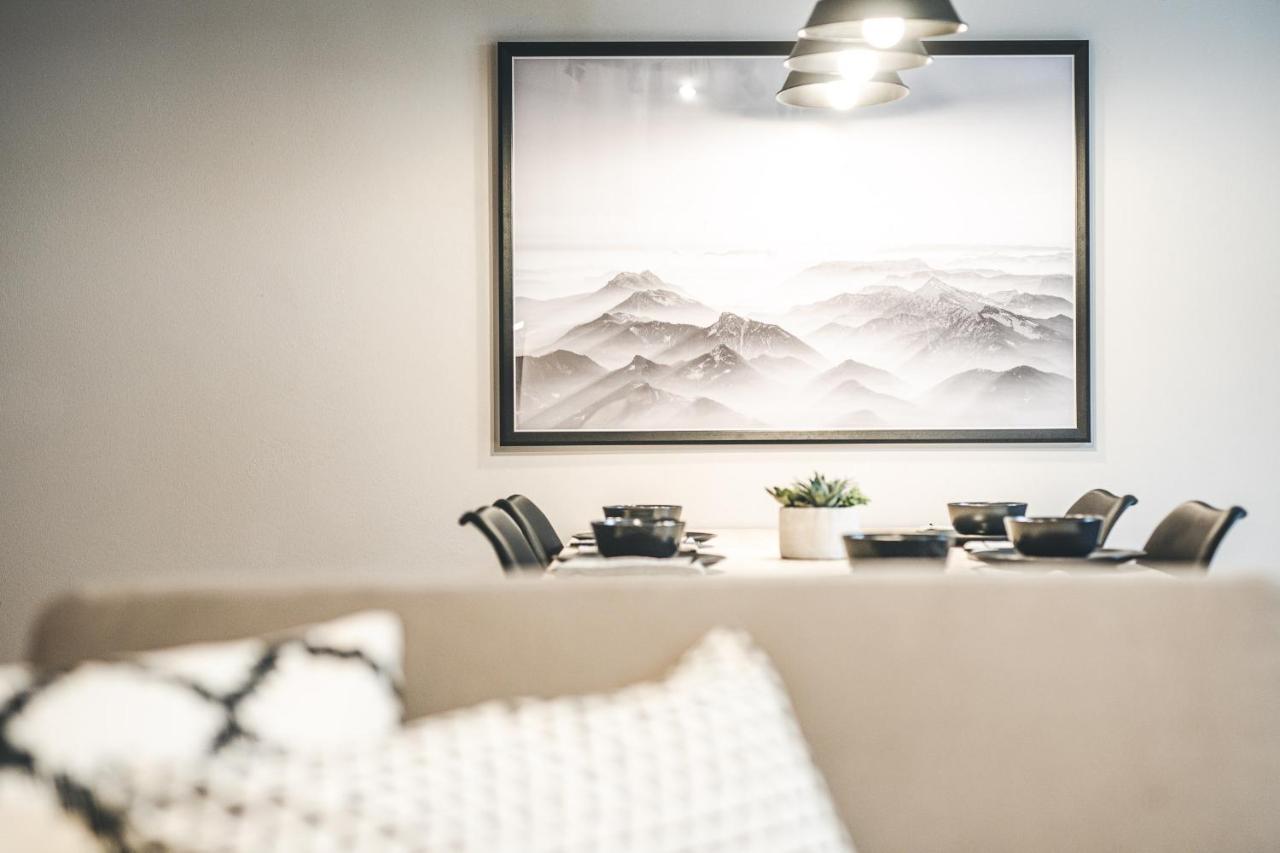نيوستيف ام ستوبيتا Oskar Apartments المظهر الخارجي الصورة
